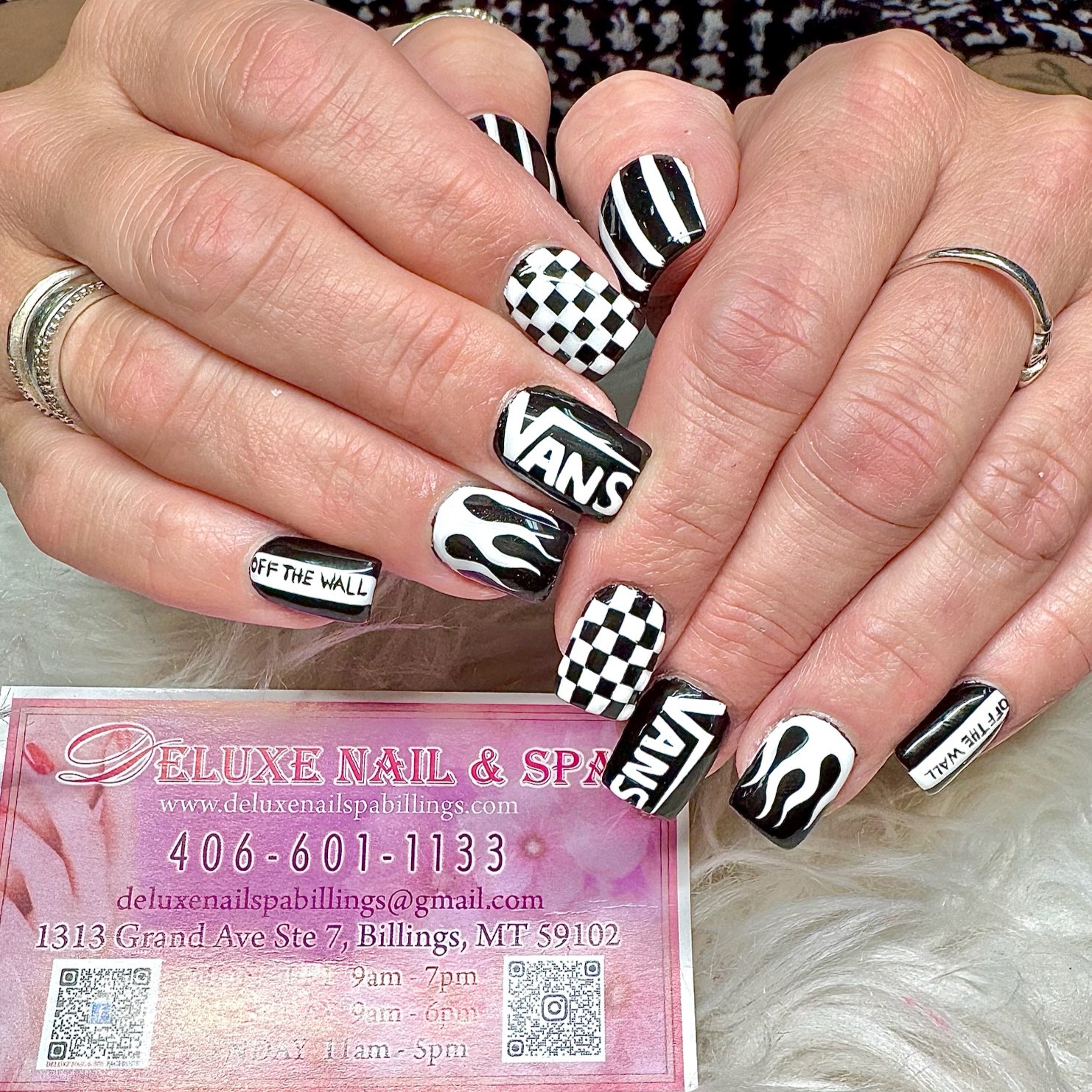 Deluxe Nail & Spa (1)